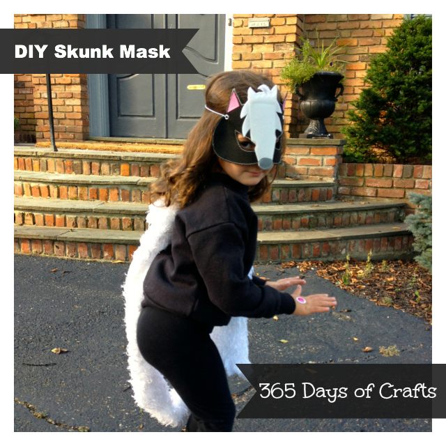 04 - 365 Days of Crafts - DIY Skunk Mask